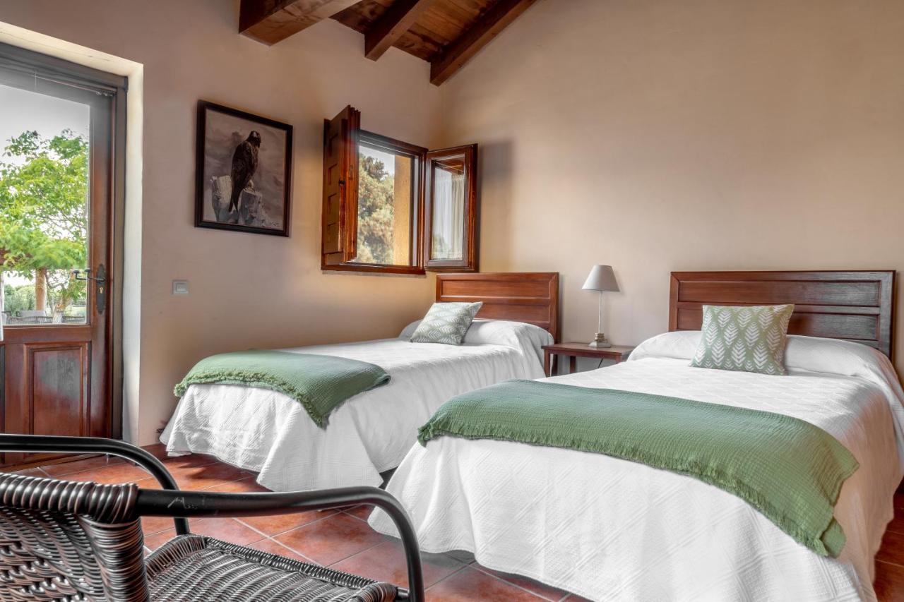 Eco-Lodge En La Reserva Privada Campanarios De Azaba - Proyecto De Conservacion Espeja 外观 照片